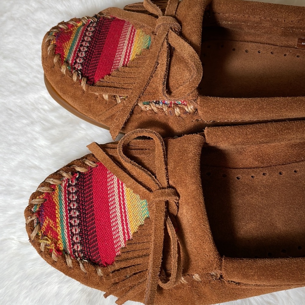 Minnetonka Genuine Suede Kitty Leather Moccasins - Picture 12 of 15